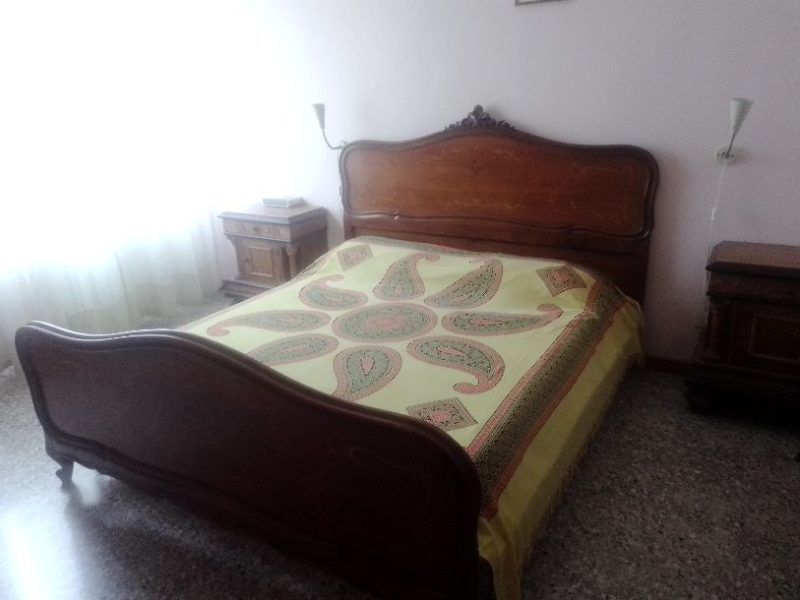 Ampia Stanza di 25 mq in Zona Nichelino, Torino