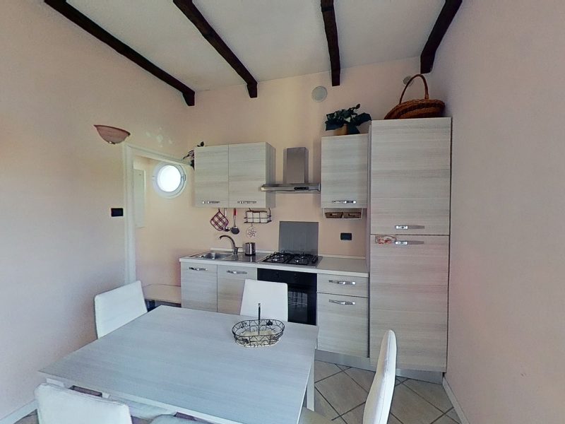 Stanza Singola o Doppia in Accogliente Villa Liberty in Zona Fiera