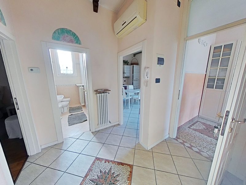 Stanza Singola o Doppia in Accogliente Villa Liberty in Zona Fiera